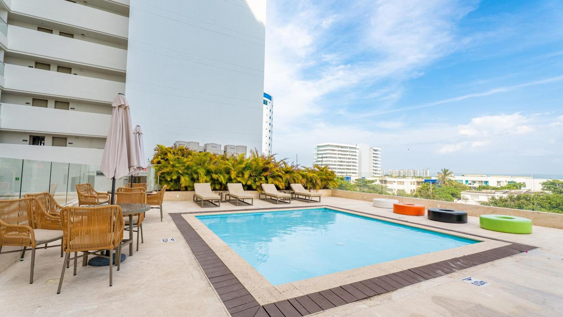 Apartamento - Piscina - Jacuzzi - Cerca Aeropuerto Cartagena Beach Apartamento