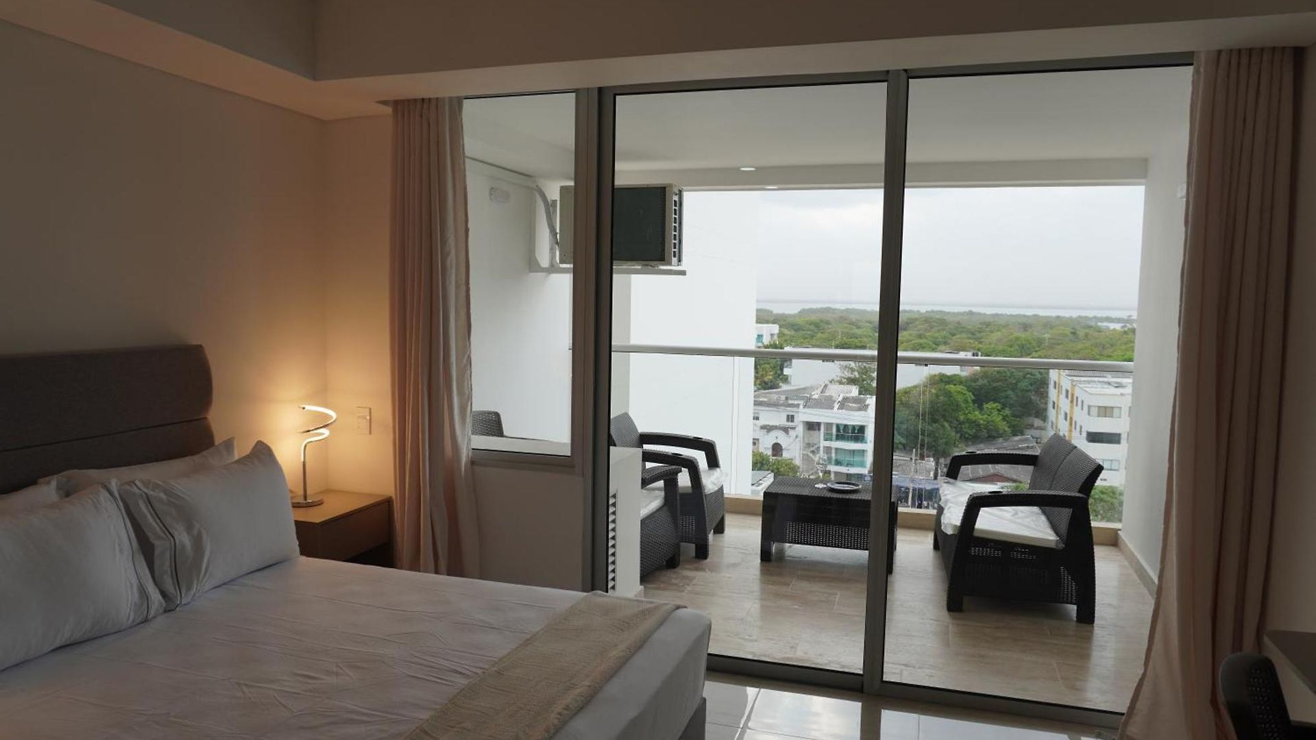 Apartamento - Piscina - Jacuzzi - Cerca Aeropuerto Cartagena Beach Apartamento Cartagena