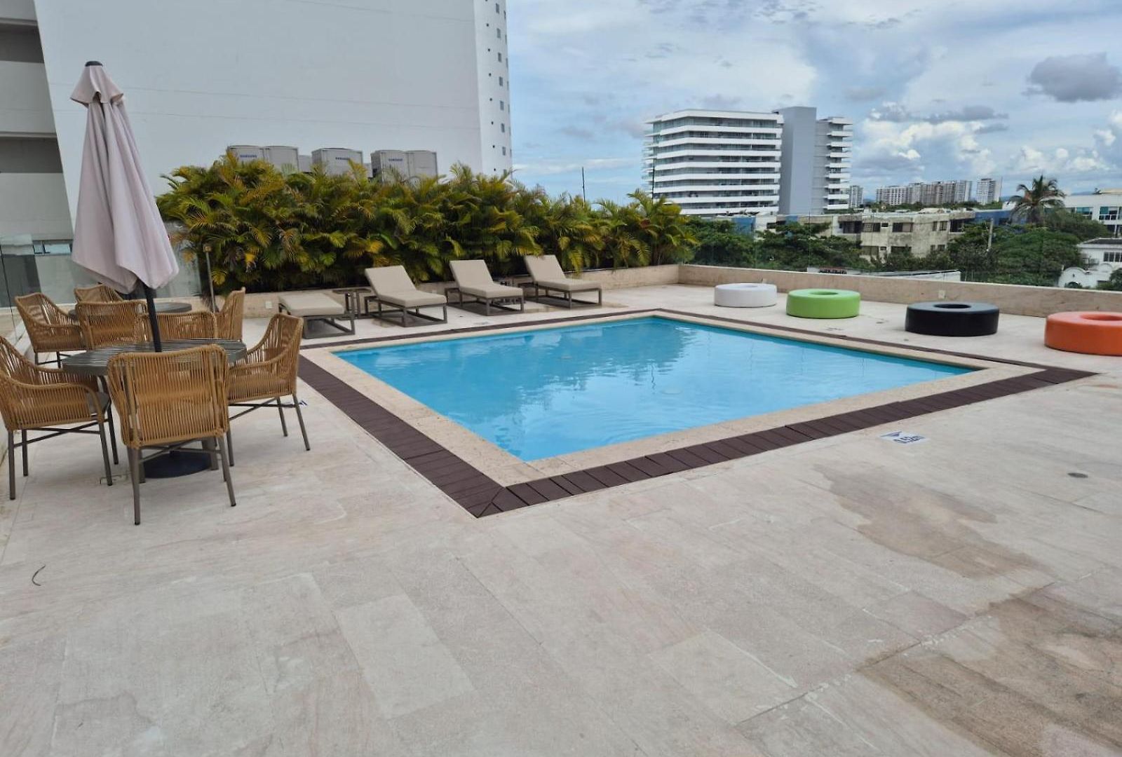 Apartamento - Piscina - Jacuzzi - Cerca Aeropuerto Cartagena Beach Apartamento *