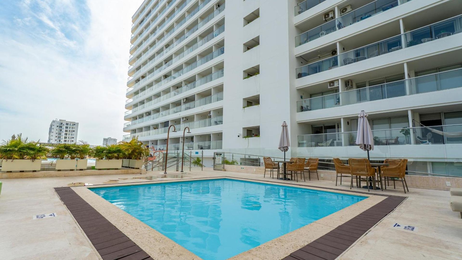 Apartamento - Piscina - Jacuzzi - Cerca Aeropuerto Cartagena Beach Apartamento
